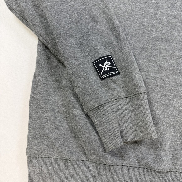 Mens Young And Reckless Sweatshirt Pullover Crew Neck Long Sleeve Gray Size Med - Picture 5 of 6